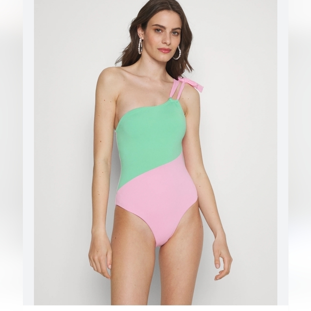 VERO MODA VMLYLA One Piece SWIMSUIT  size L